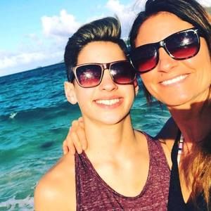 Meet your Posher, Karol